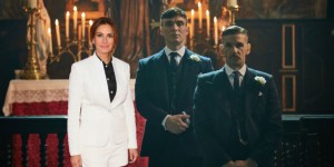 landscape-1461686401-peaky-blinder-julia-roberts-690x345