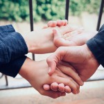 Los altruistas ligan más que los no altruistas, pero también que los excesivamente altruistas 